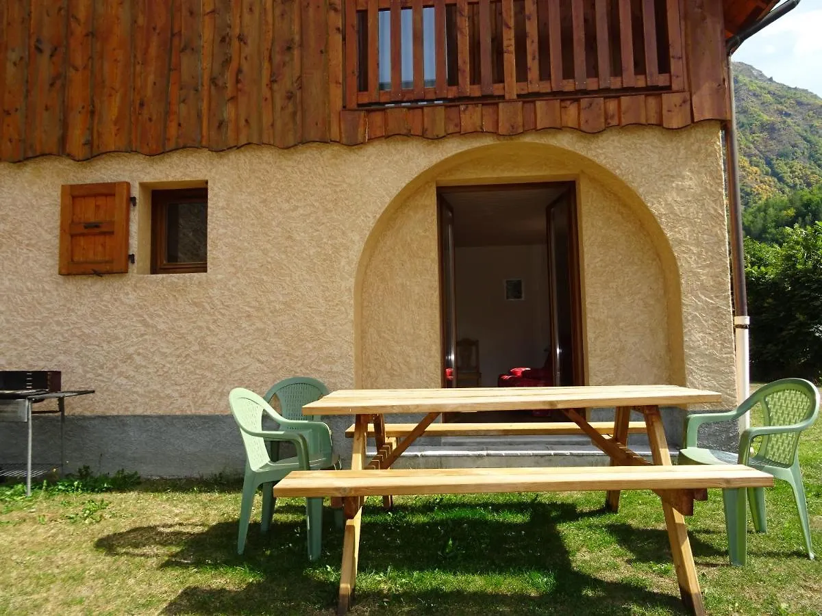 Les Pres-Ronds Apartment La Chapelle-en-Valgaudemar France